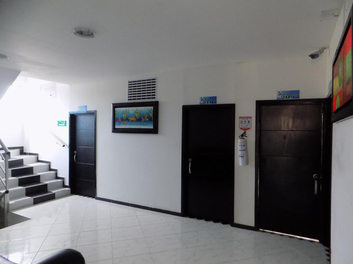 Hotel Luna Azul Florencia  Zewnętrze zdjęcie