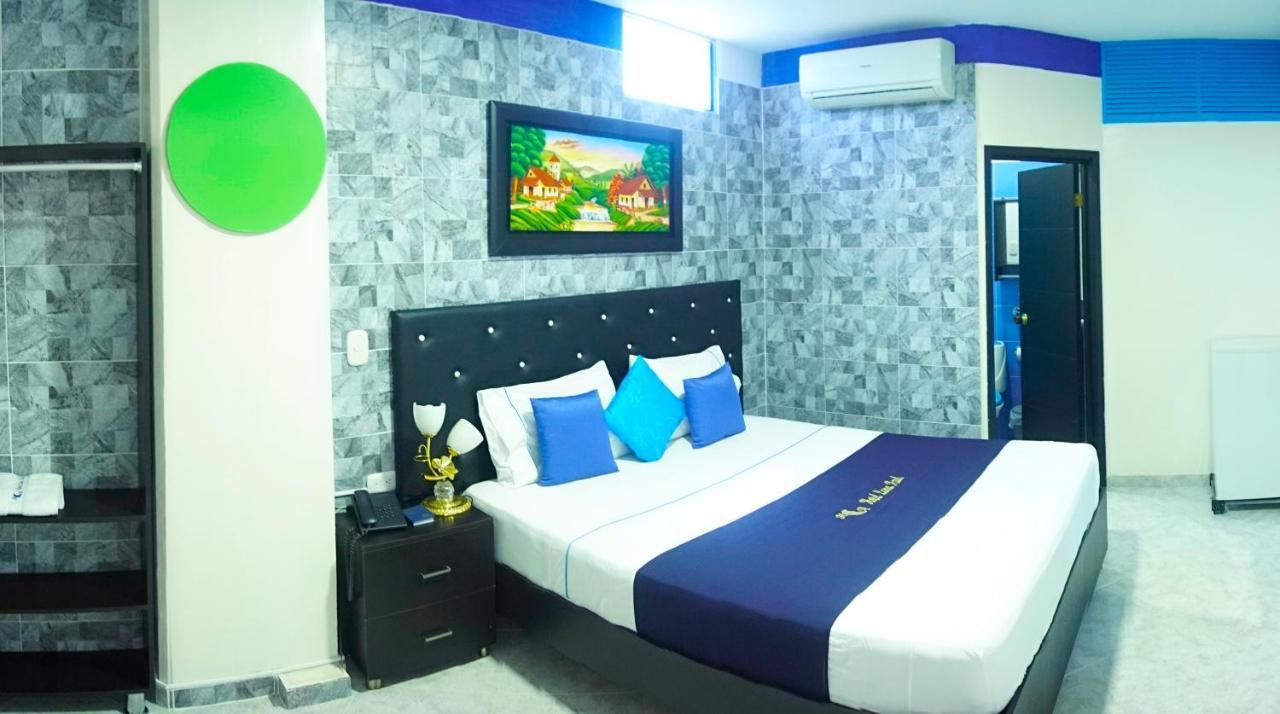 Hotel Luna Azul Florencia  Zewnętrze zdjęcie